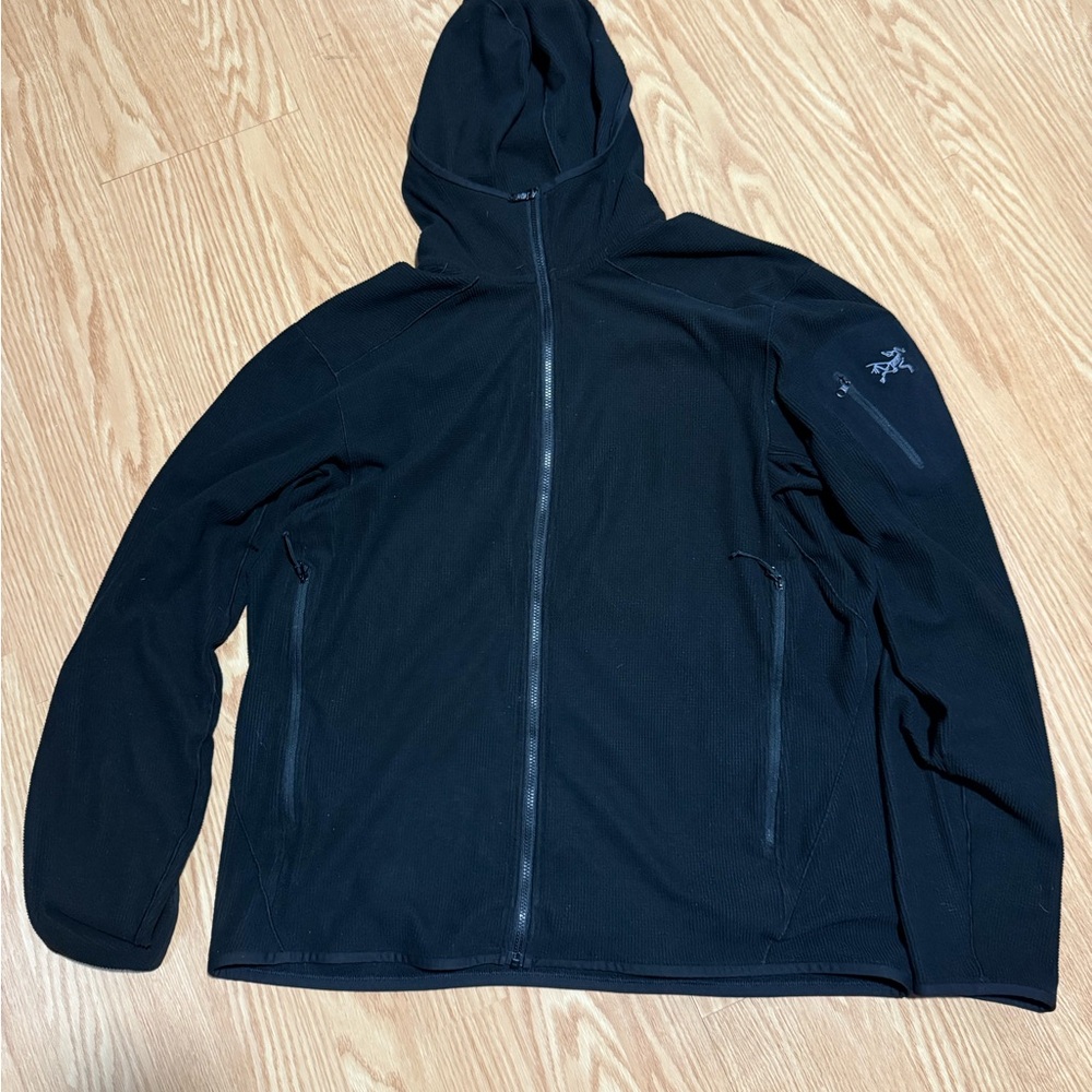 Arc’teryx Men's Black Softshell sweater